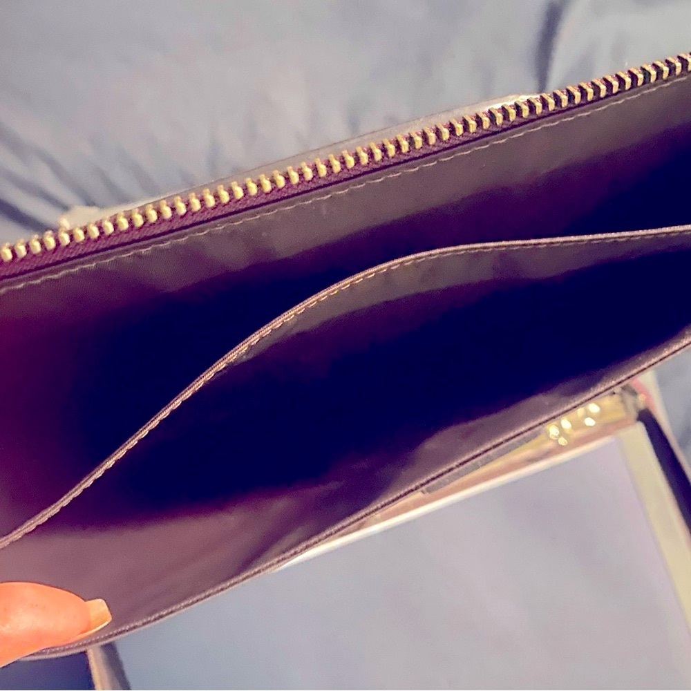 NIB RARE Tumi Locking Portfolio Saffiano Leather With Handles In Burgundy - Picture 11 of 16